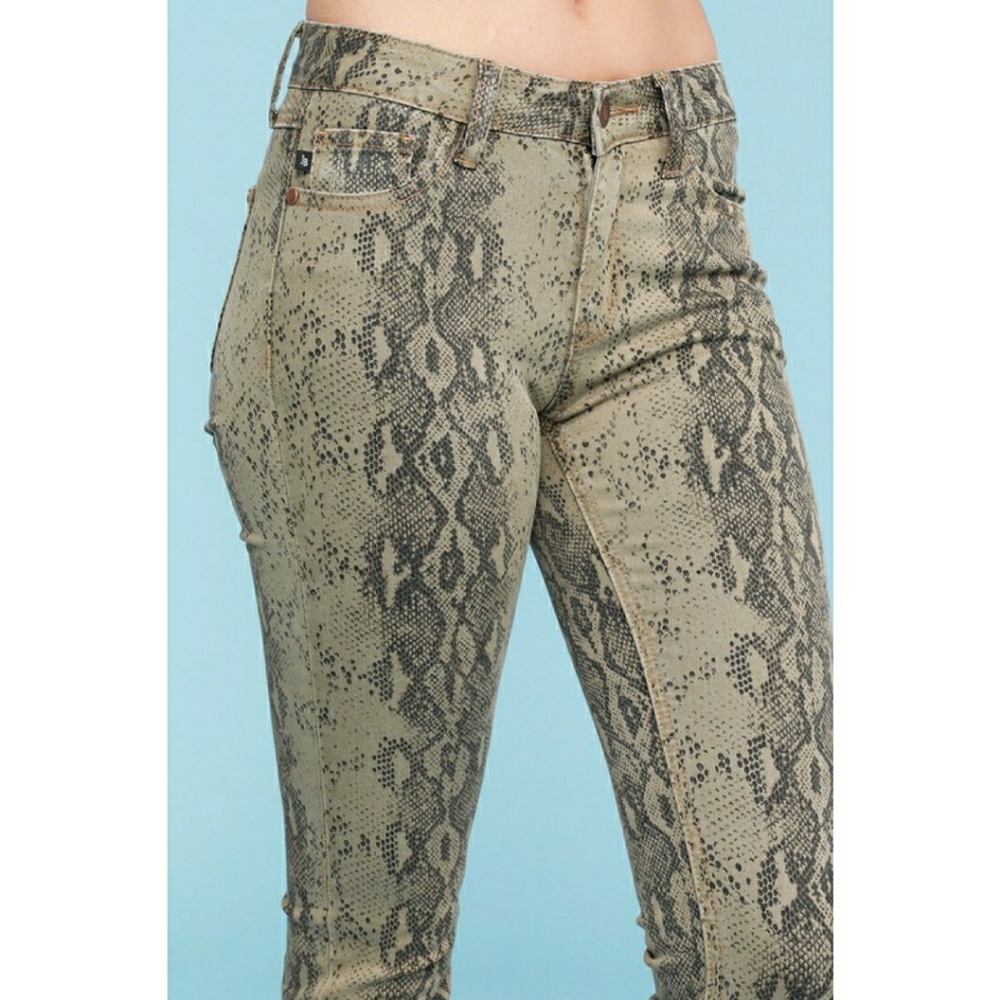 ♥️14W 16W Plus♥️Paula Snake Print Skinny - Picture 4 of 6